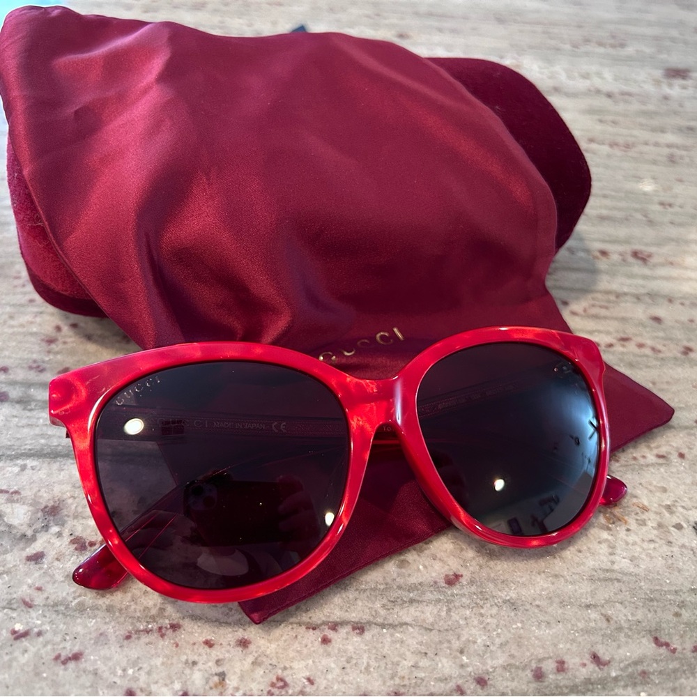 New with paperwork! Gucci RED sunglasses GG0081SK